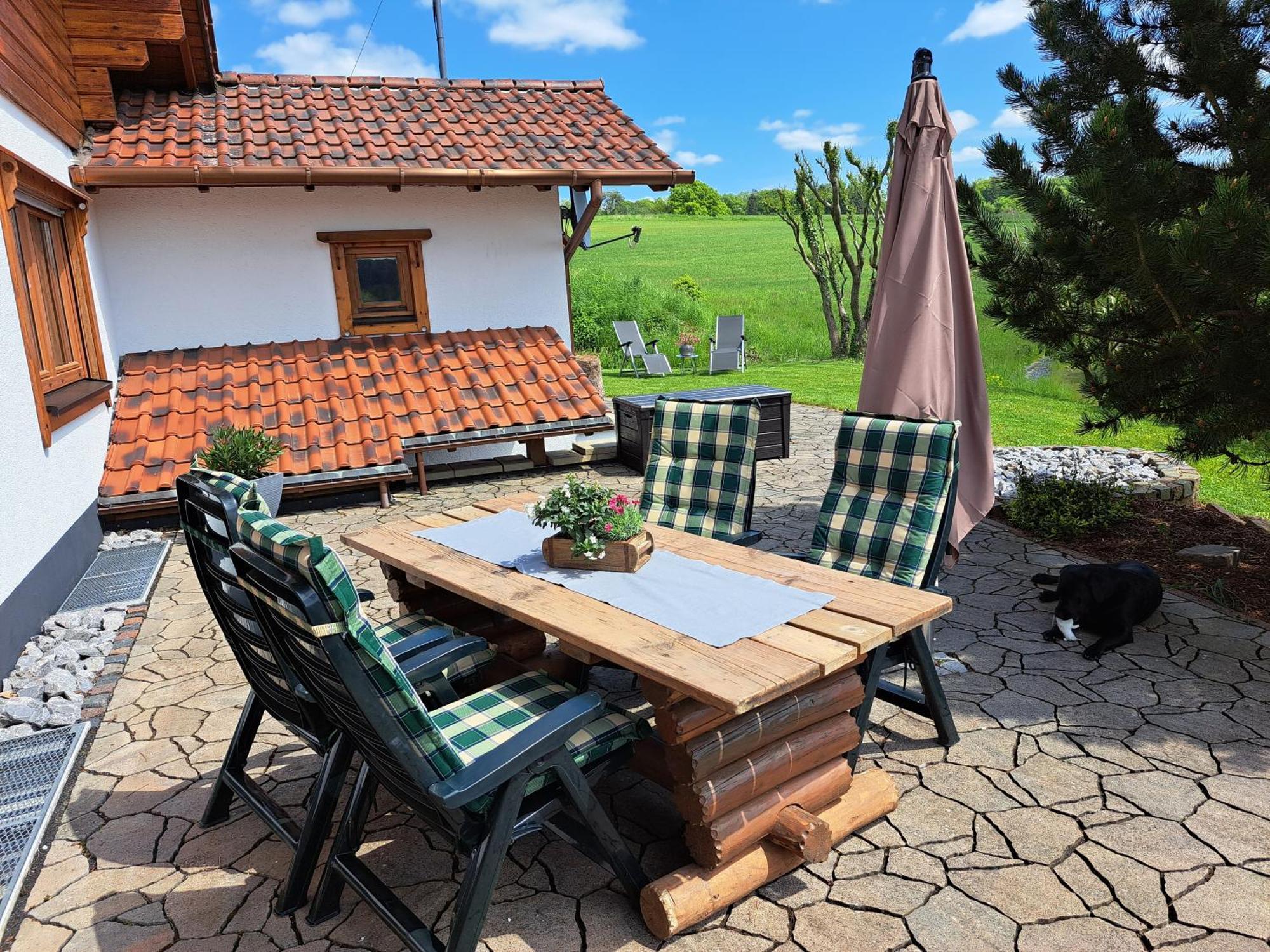 Steewer Landhaus Gemuetliche Ferienwohnung Bis 6 Pers In Ruhiger Ortsrandlage Stebach Dış mekan fotoğraf
